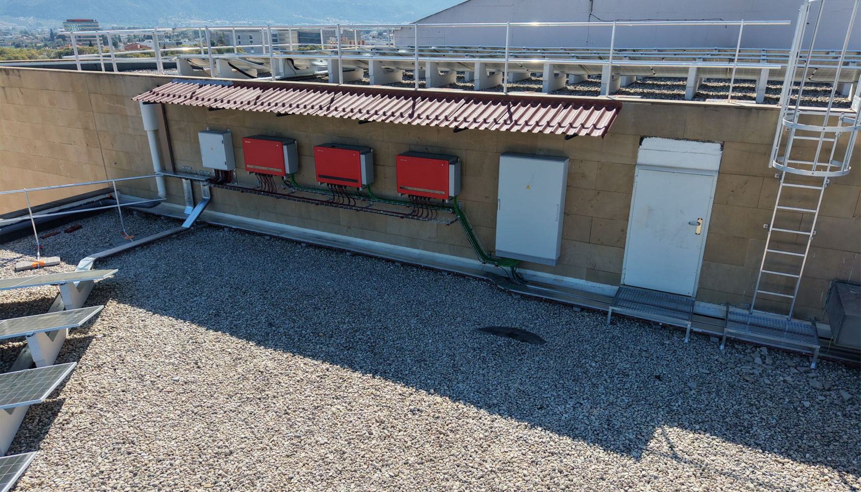La instalaci�n fotovoltaica del Auditorio regional V�ctor Villegas es de 300 kilovatios (kW)