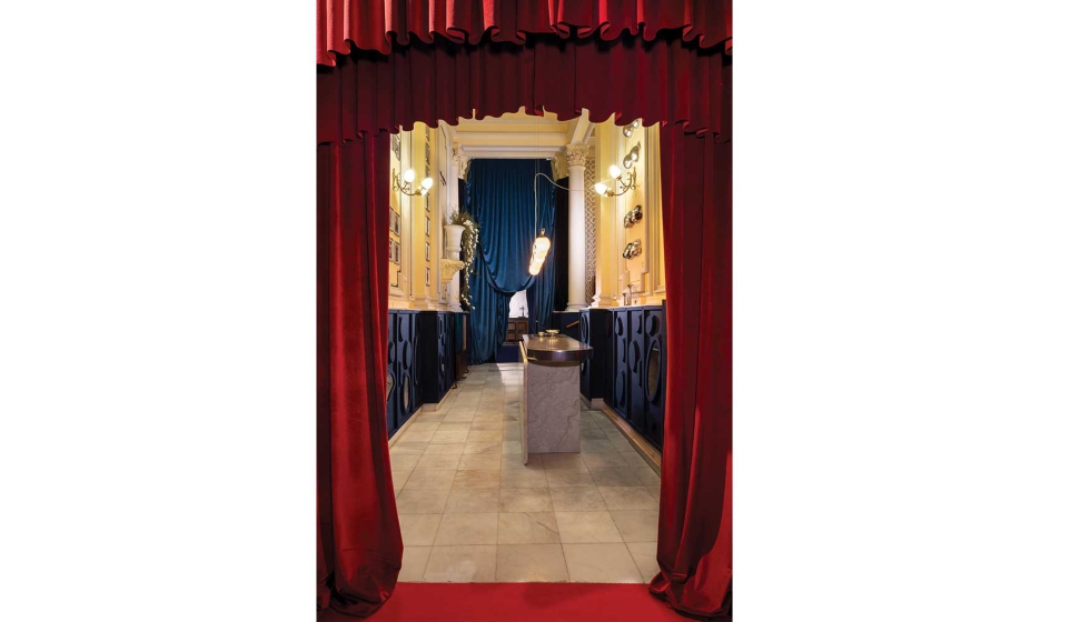 Espacio inmersivo que celebra el centenario de la marca, concebido como un Sound Club que conecta pasado y presente. Foto: Amador Toril...