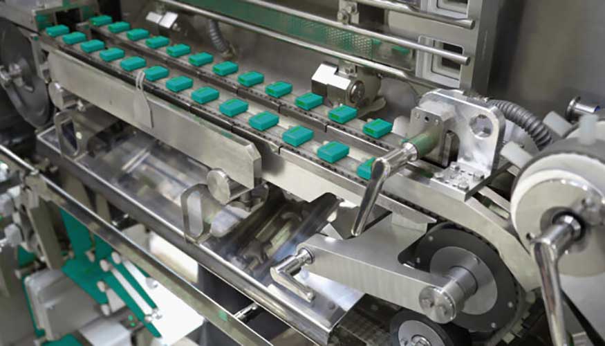 Un control de calidad estricto garantiza que solo los productos sin defectos y con un envasado perfecto lleguen al proceso de envasado secundario...