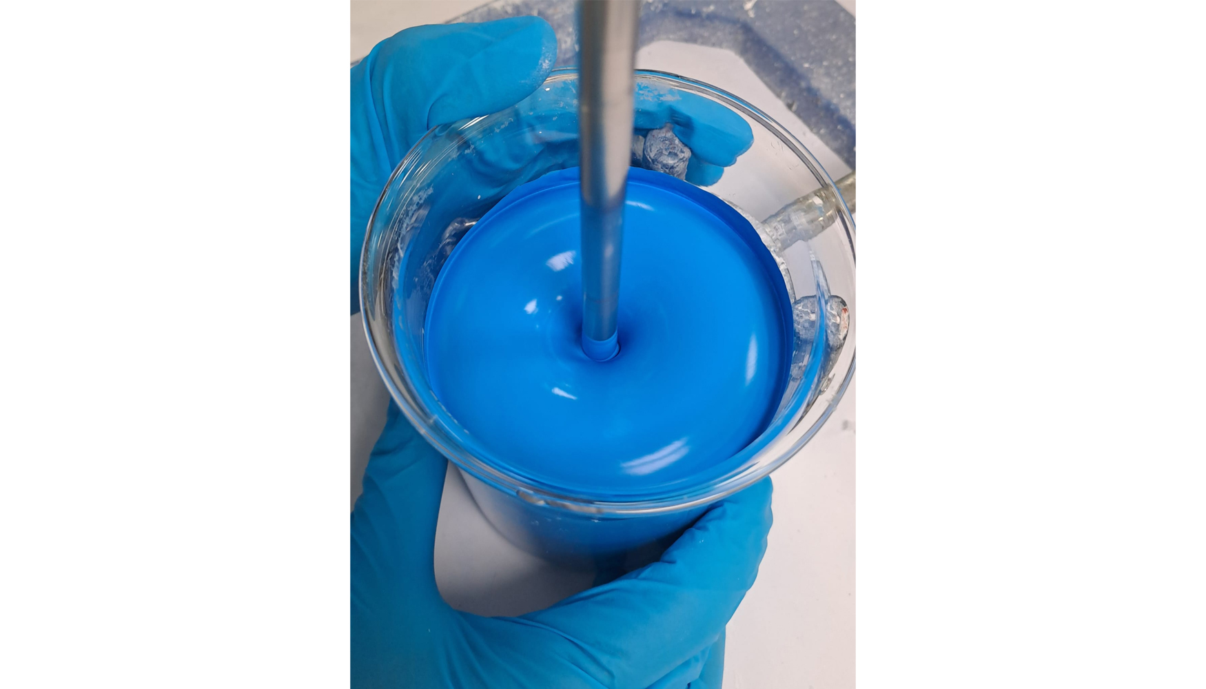 Dispersi�n de f�rmula de pintura de exteriores azul con LAICRIL P-1530