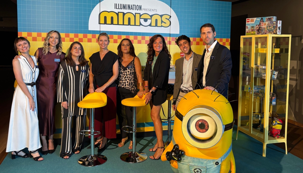 Equipo de profesionales de Universal Products & Experiences Iberia, de izquierda a derecha...