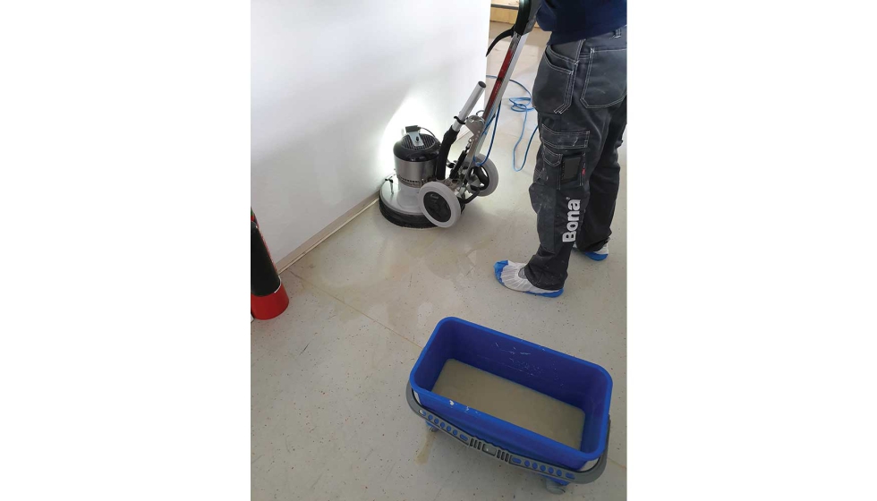 La correcta preparaci�n del suelo existente supone un paso cr�tico en el proceso de renovaci�n