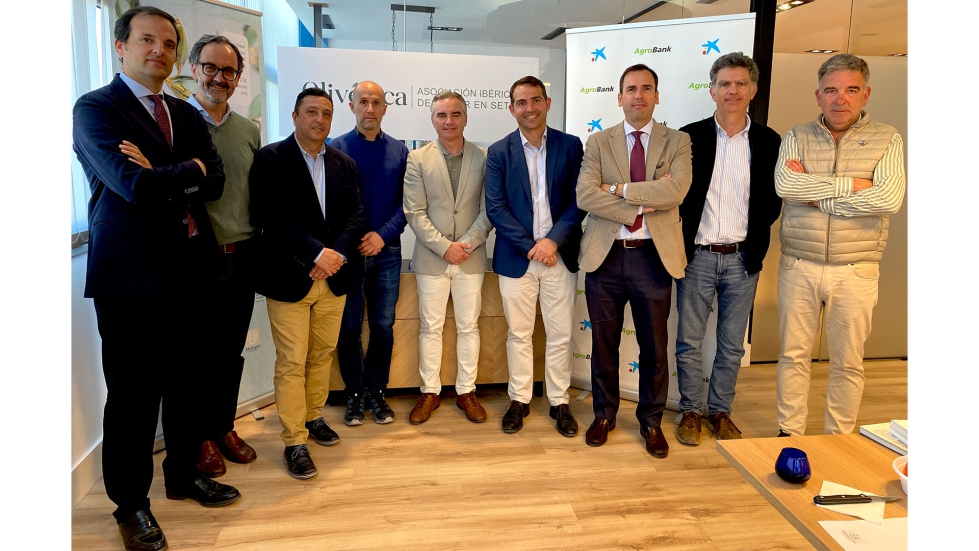 Ignacio de Cabo, Private Wealth manager de Agrobank; Alfonso Fern�ndez, Oliv�rica y Extra Virgin Solutions; Salvador Aguilar...