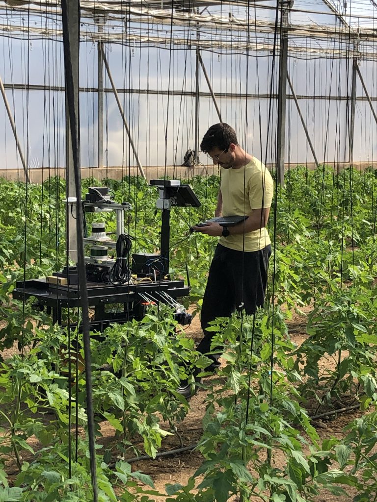 Las primeras misiones rob�ticas ya est�n en marcha en los invernaderos piloto
