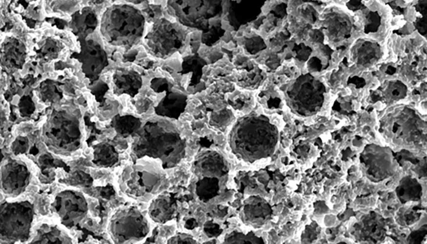 O desenvolvimento de aglutinantes para gr�os de diamante submicrom�tricos � um dos principais desafios na maquinagem de wafers...