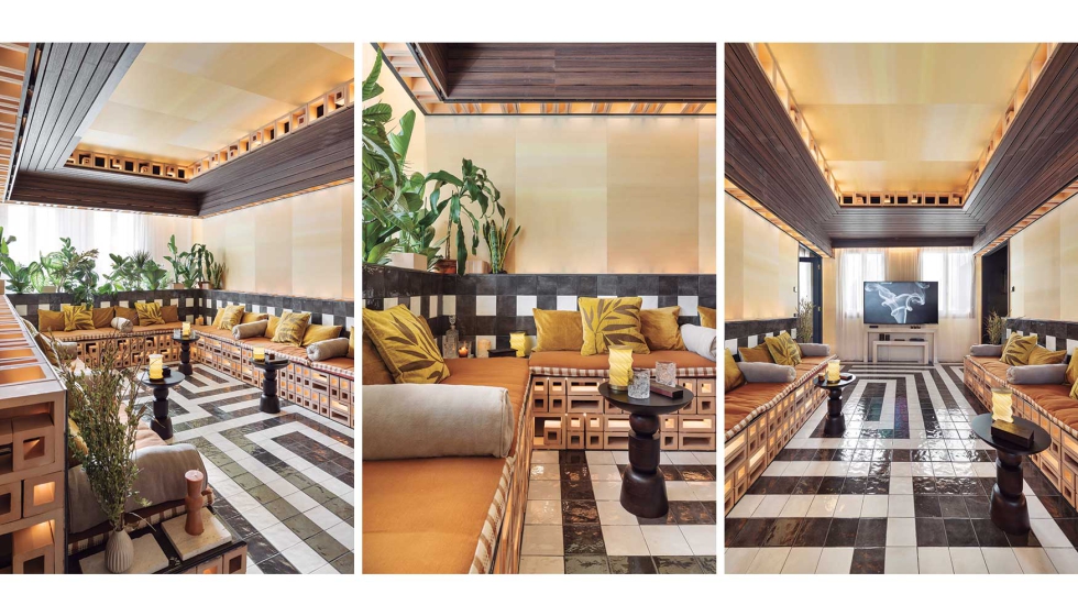 La cer�mica, en blanco y negro, se convierte en un sistema que organiza el espacio y acompa�a la experiencia...