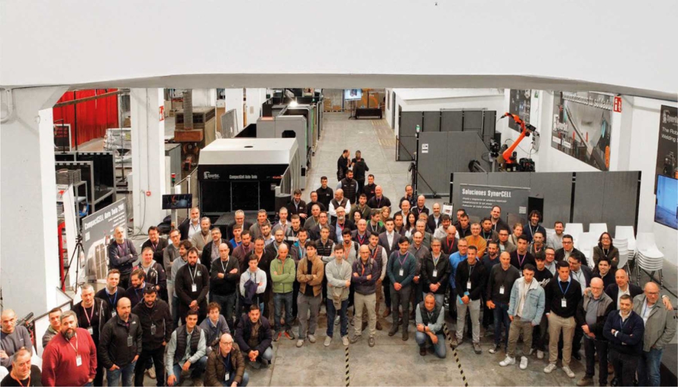 Asistentes a las demostraciones de automatizaci�n en la jornada organizada por Grupo Gala Gar