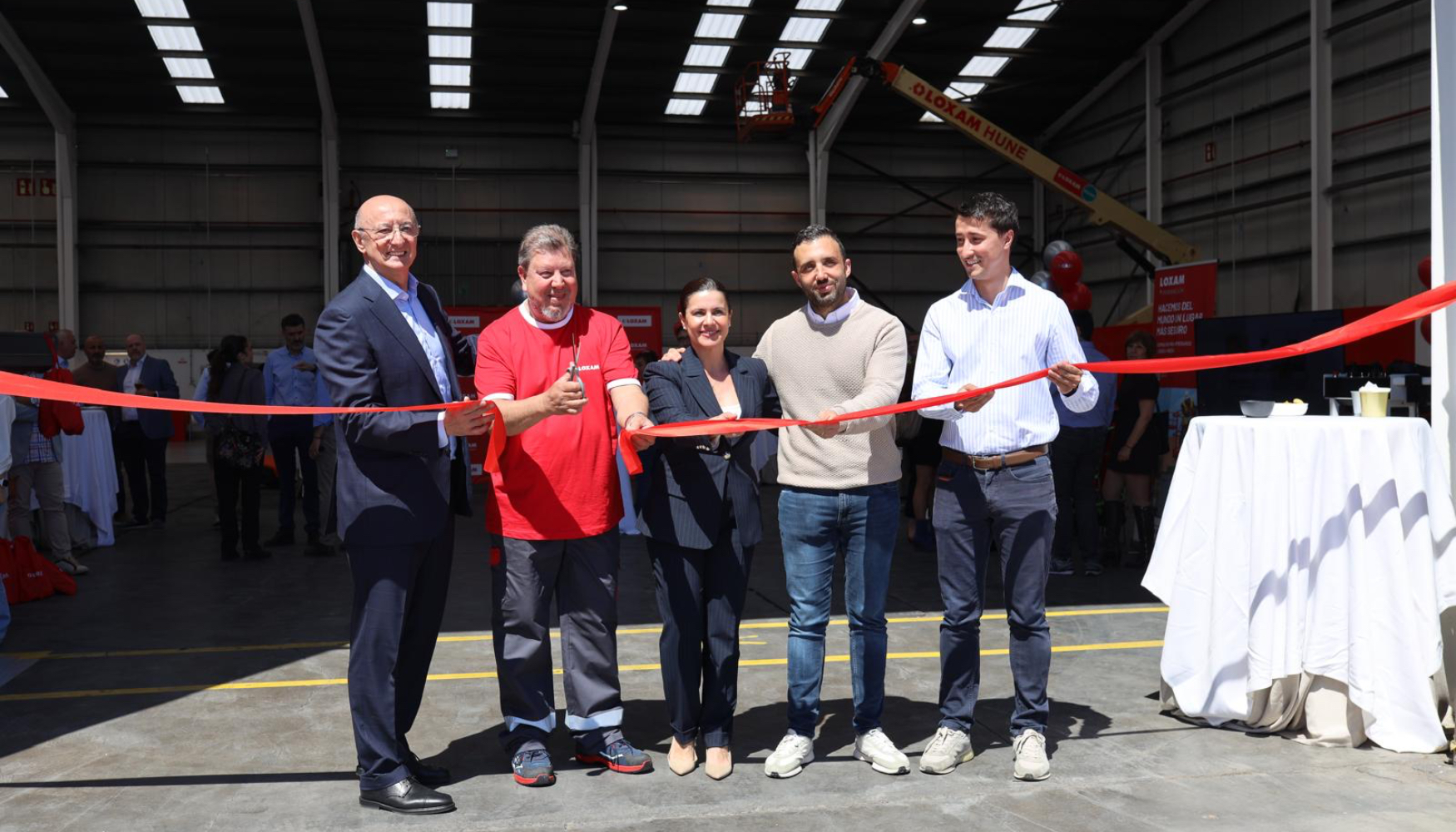 De izquierda a derecha_...