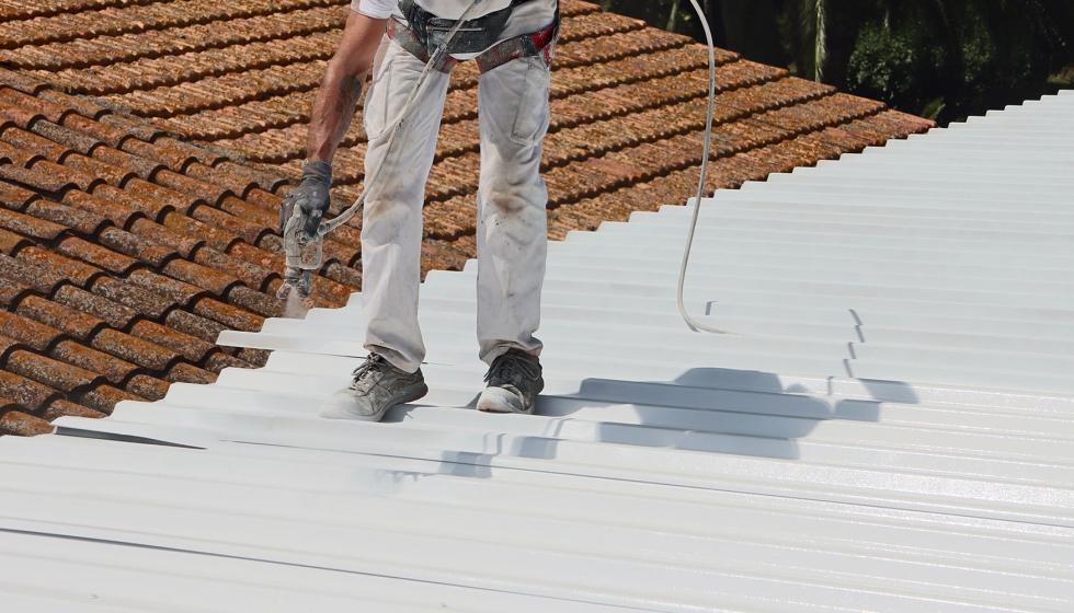 Aplicaci�n del Escudo T�rmico Total (ETT) de Fischer sobre cubierta de teja tradicional...