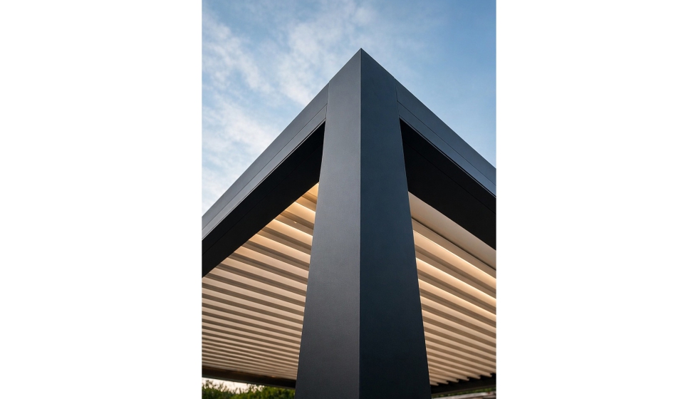 Instalaci�n de p�rgola bioclim�tica ELYA realizada por la empresa Toldos B�rcena de Le�n