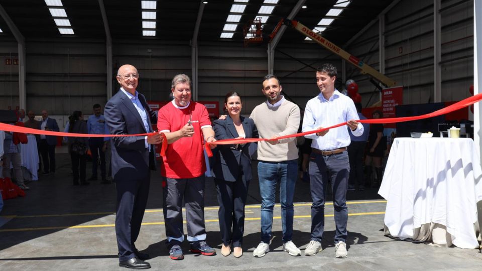 Da esquerda para a direita...