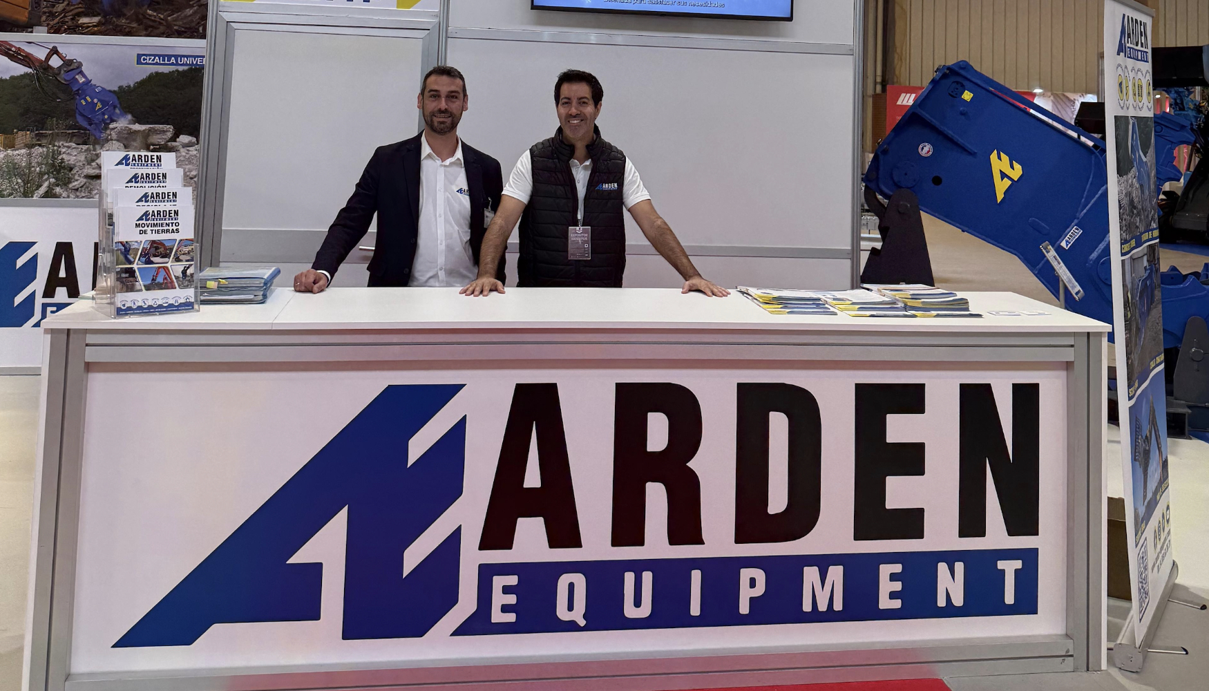 Parte del equipo de Arden Equipment que estuvo presente en Smopyc 2026