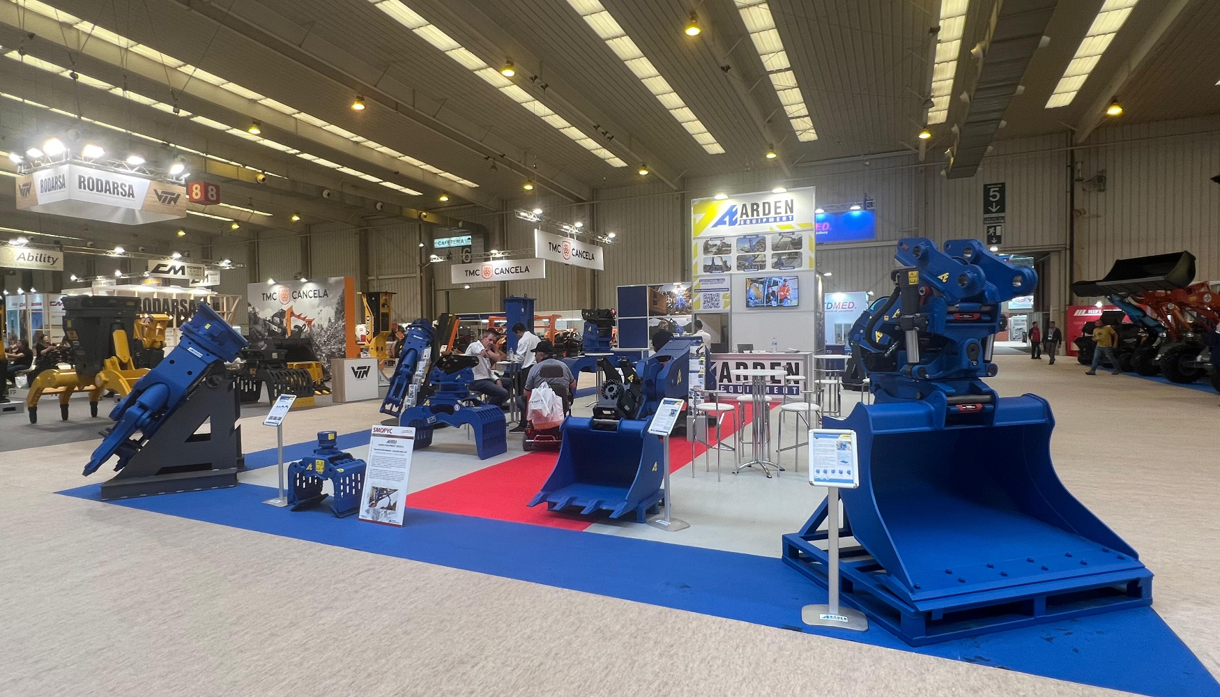El stand de Arden Equipment goz� de un lugar privilegiado en el n�cleo del pabell�n 8
