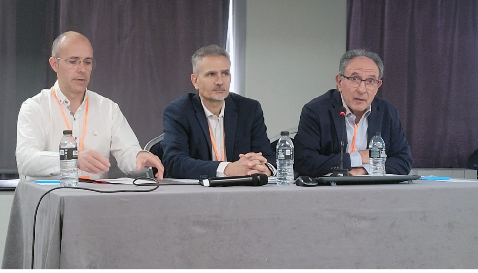 De izquierda a derecha...