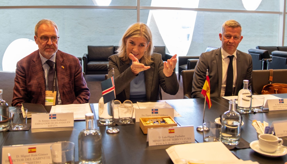 Reuni�n con la ministra de Industria e Innovaci�n de Islandia, Hanna Katr�n Frioriksson