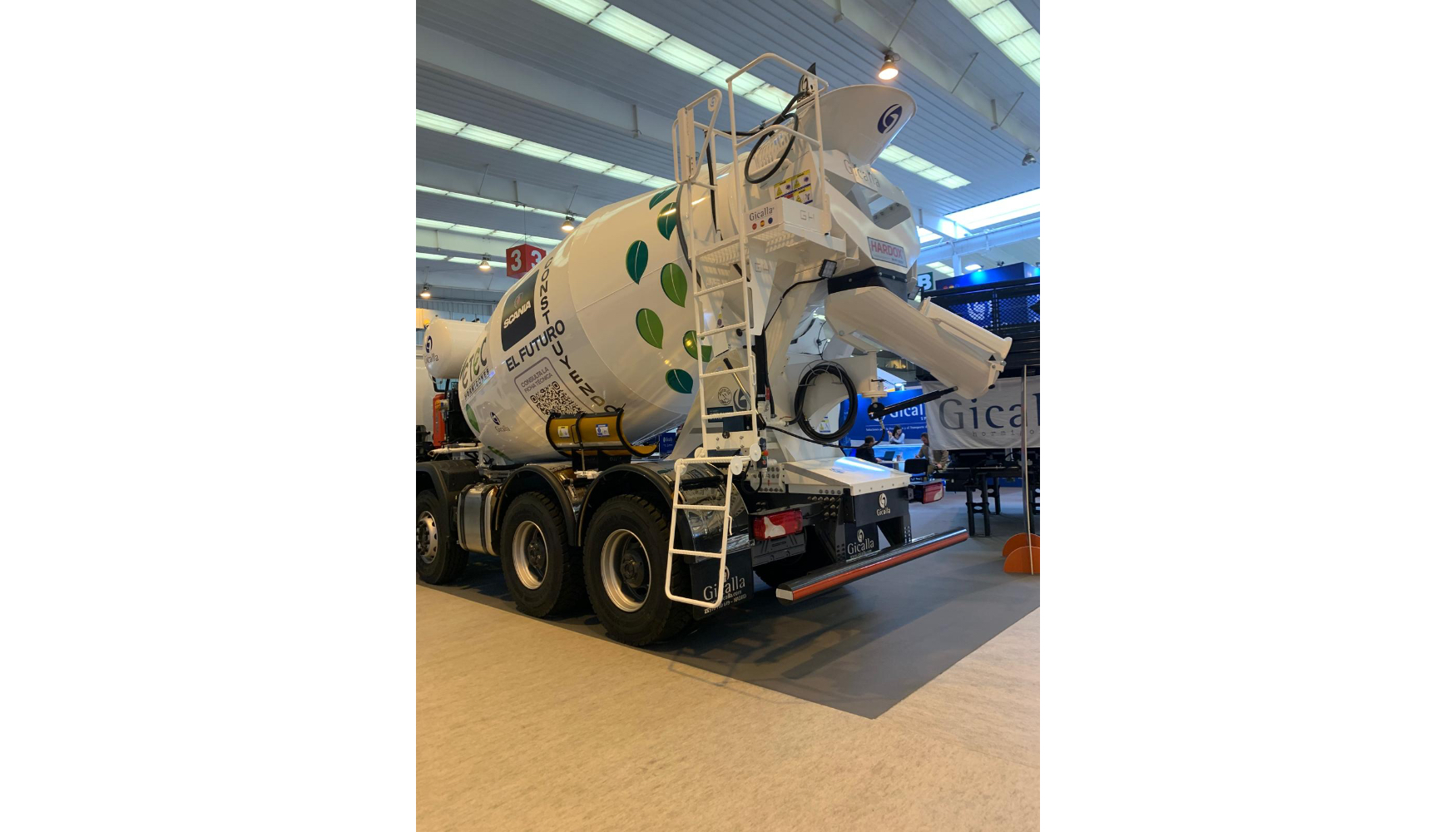Hormigonera Gicalla montada sobre chasis Scania