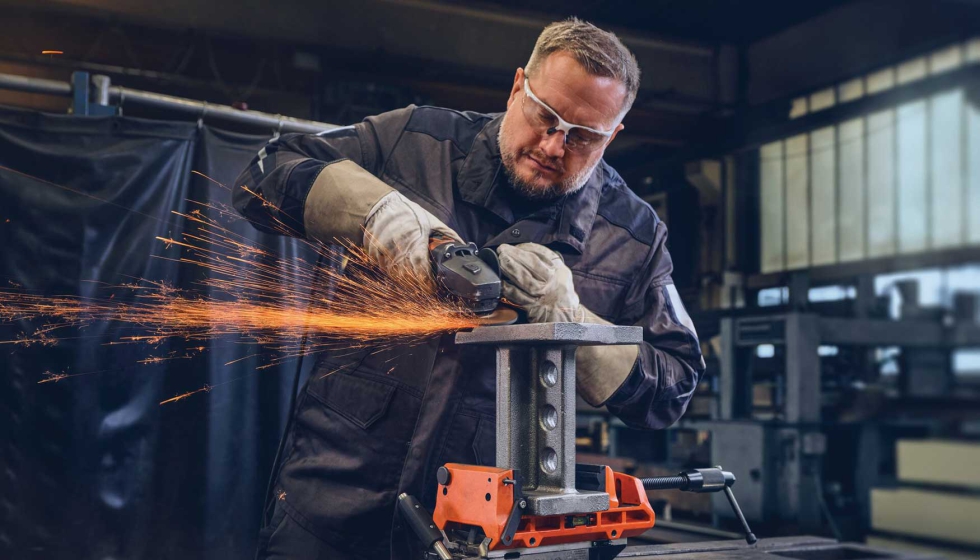 Fijaci�n fiable para un mecanizado preciso en el taller con el VersaMAG 160 L