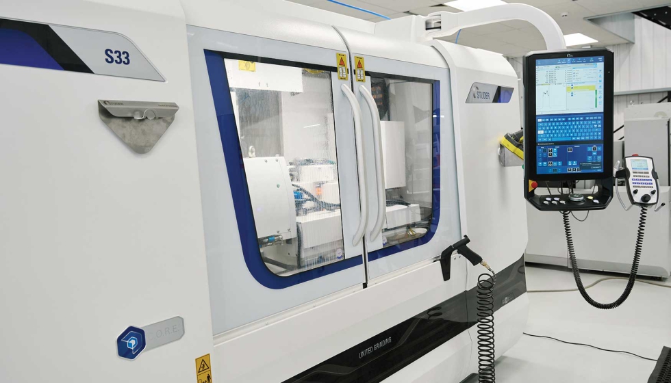 La rectificadora cil�ndrica universal CNC S33 en el Centro Tecnol�gico Domin de Bristol, Reino Unido