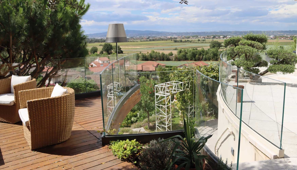 Sistema de barandillas de vidrio Sabco, de Sadev