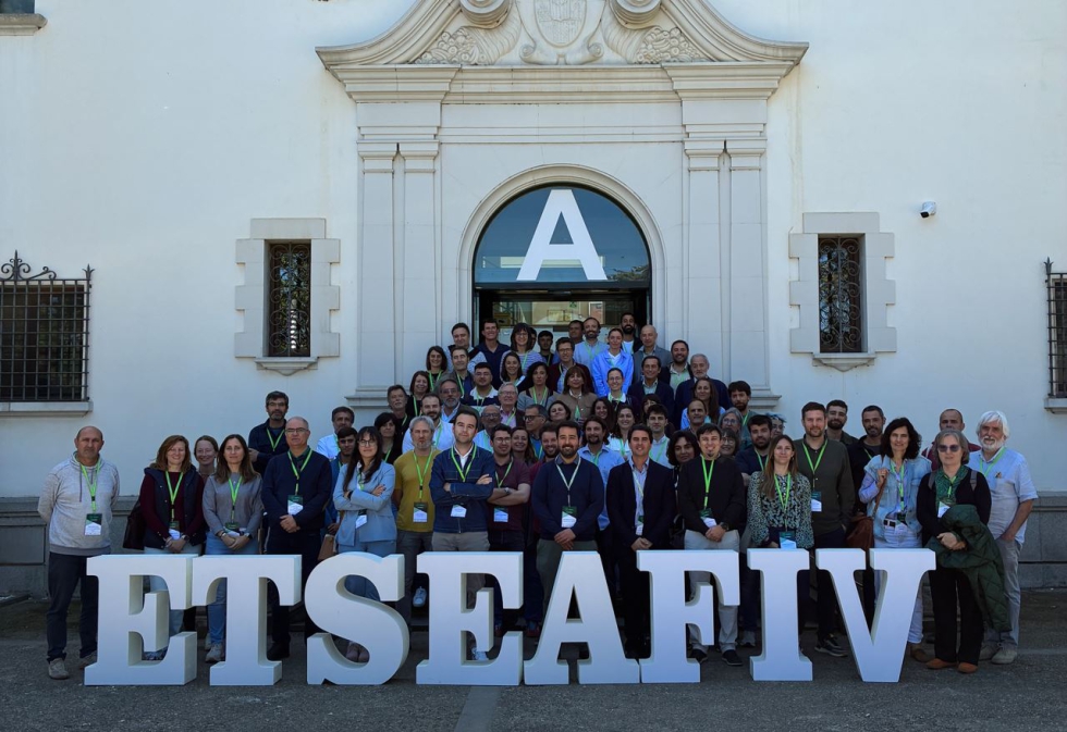 Foto de familia de los participantes en la XXI Reuni�n de RUENA