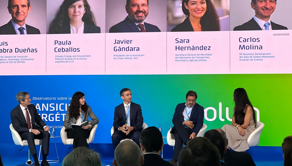 La primera mesa redonda, centrada en movilidad y transporte, reuni� a representantes clave de la industria, la administraci�n y el �mbito europeo...