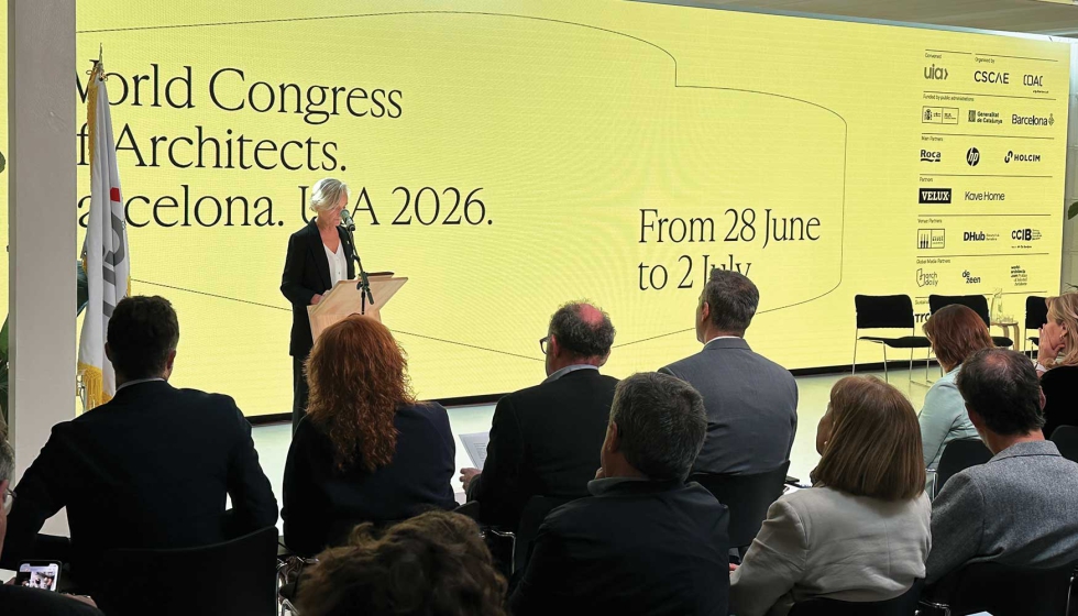 Marta Vall-llossera, presidenta del CSCAE, durante su intervenci�n durante la presentaci�n