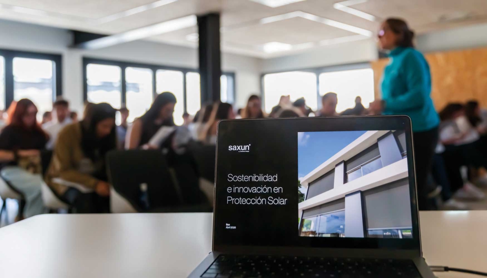 Durante la jornada, los estudiantes profundizaron en el papel de los sistemas de protecci�n solar dentro del dise�o arquitect�nico contempor�neo...