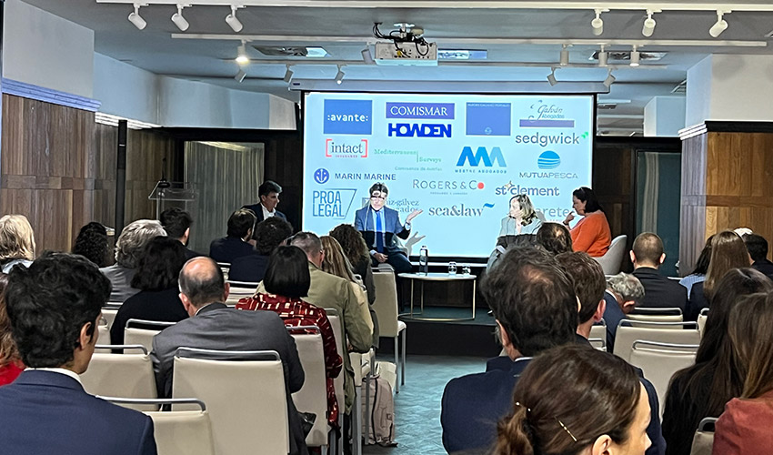 Mesa redonda: La contrataci�n de p�lizas y la tramitaci�n de siniestros en el seguro de embarcaciones de recreo...
