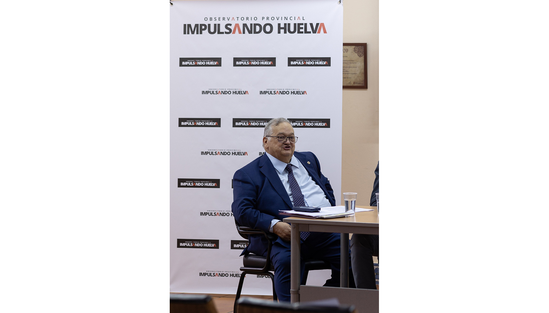 Juan L�pez-Escobar en el Observatorio Provincial 'Impulsando Huelva'