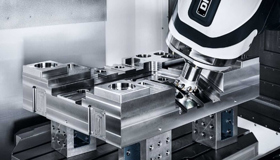La DMC 100 U de DMG MORI en acci�n...