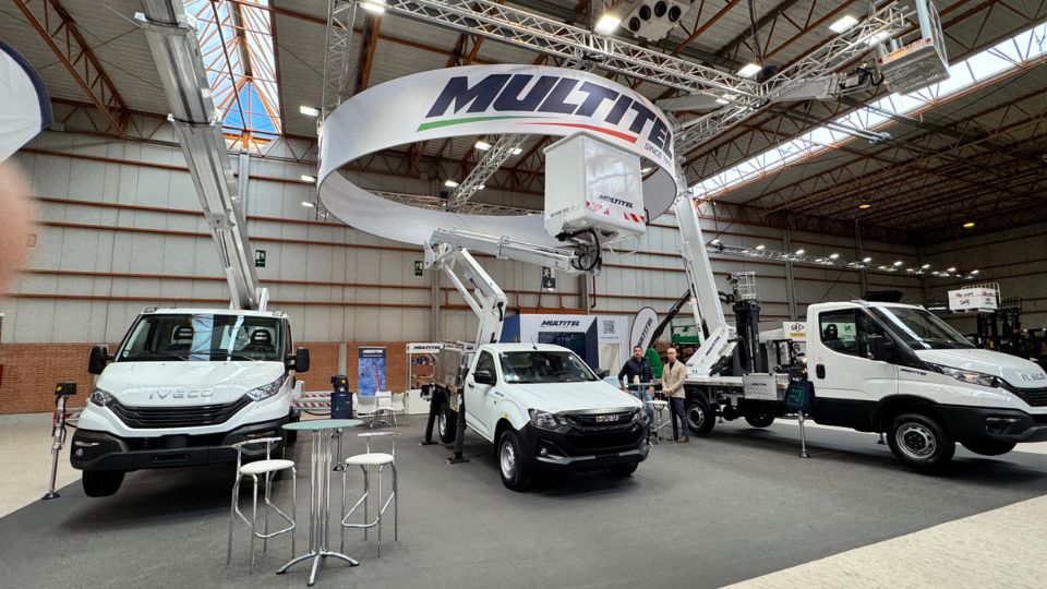 Vista geral do stand da Multitel na Smopyc 2026
