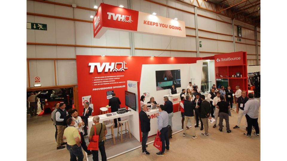 O stand da TVH, no pavilh�o 2 da Feria de Zaragoza, registou uma forte aflu�ncia de profissionais durante a Smopyc 2026...