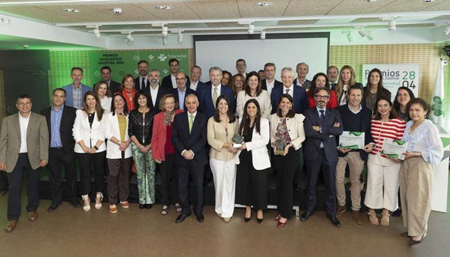 Foto de grupo de los premiados