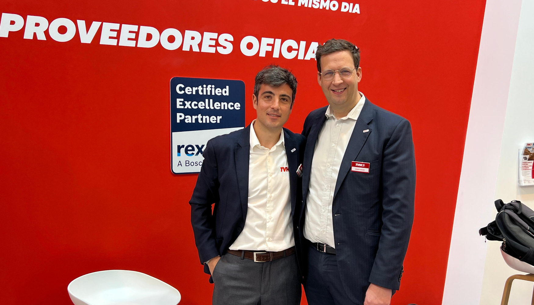 De izquierda a derecha: Mario Borr�s, jefe de Ventas de TVH para Espa�a, y Amaury Salaun, responsable de TVH para el sur de Europa...
