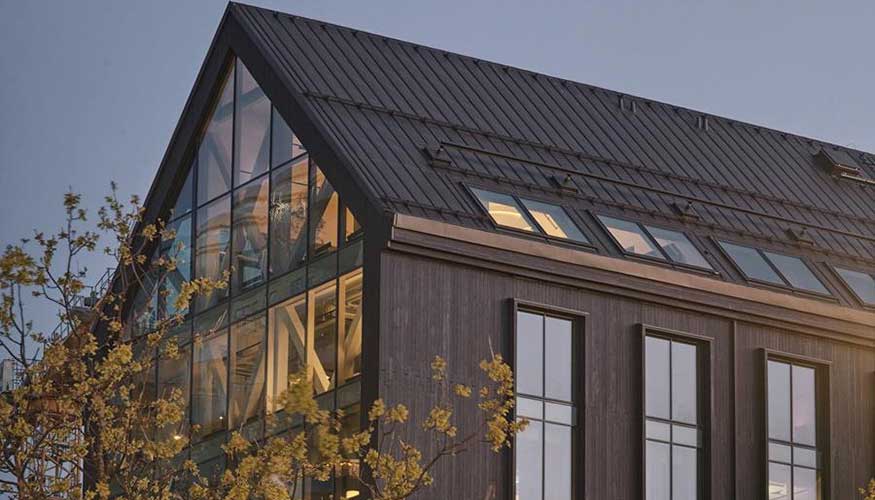 Basado en una estructura modular de madera laminada encolada, complementada con tecnolog�a de aislamiento de alto rendimiento...