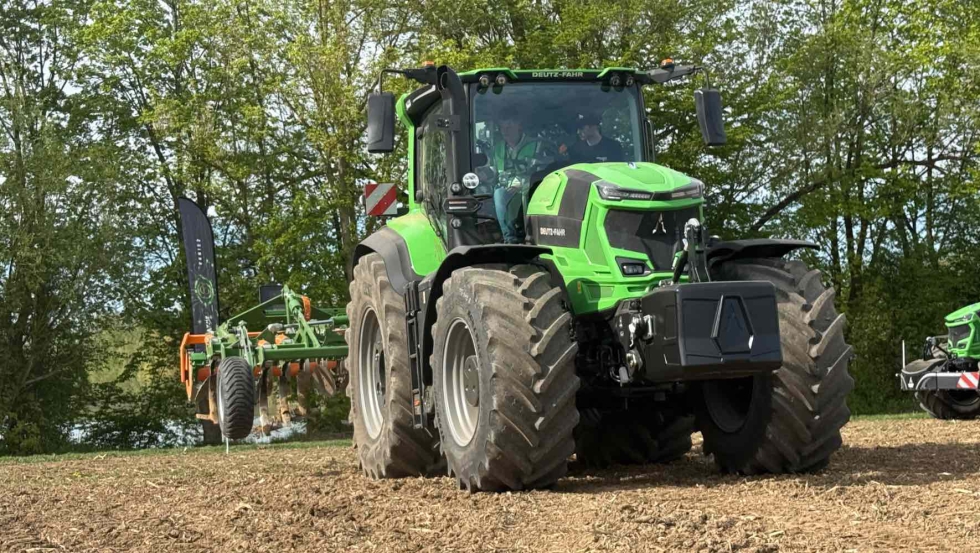 Estreno sobre el terreno de la gran novedad de Deutz-Fahr en alta potencia