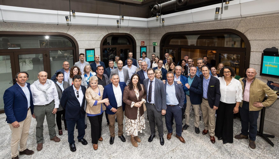 Foto de grupo de los asistentes a la Jornada Unfeac, celebrada en Madrid