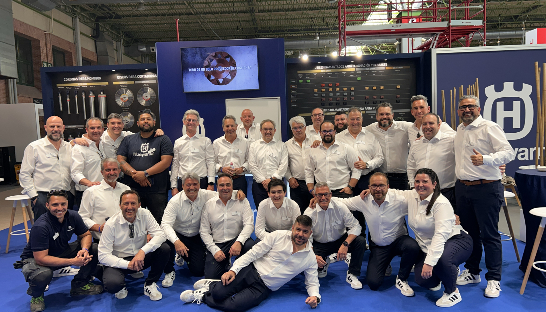 Equipo de Husqvarna Construction en Smopyc 2026, con Rodrigo Carrera...