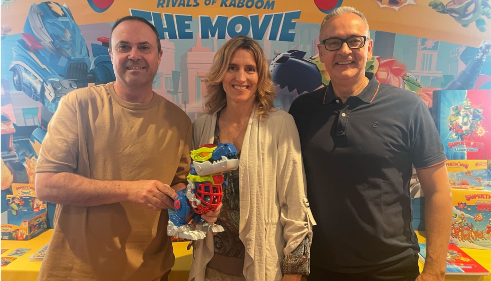 Emili Vaquera, comercial, Andrea Manzanedo, global licensing manager, y Jes�s Vidal, director comercial de Magicbox