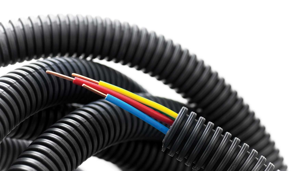 Solu��es ELTech para cabos, conectores e componentes eletr�nicos, com aditivos que conferem resist�ncia, estabilidade e prote��o...