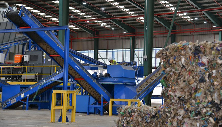 Veolia trabaja junto a fabricantes y marcas para mejorar la reciclabilidad de sus envases...