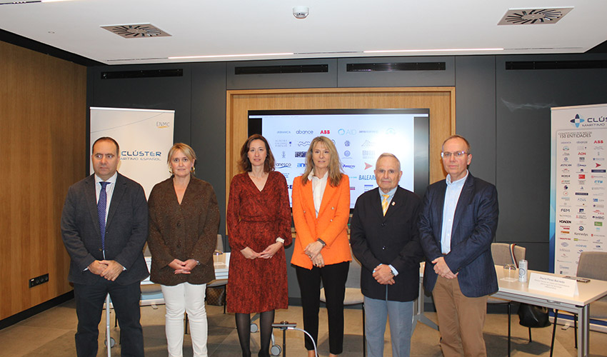 Representantes del sector mar�timo...
