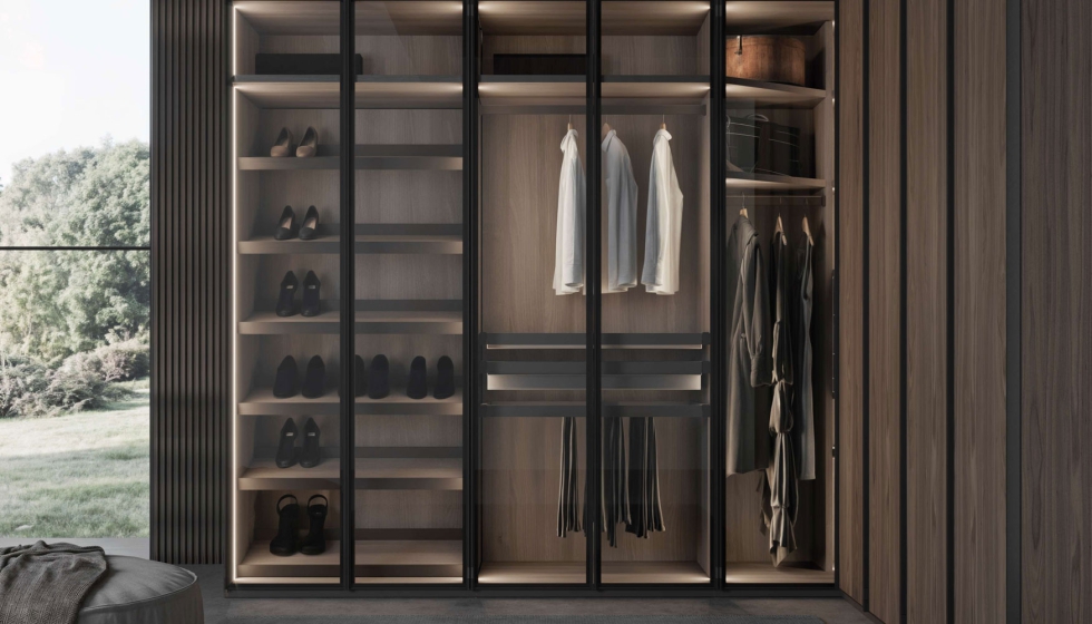 Detalle de la Night Collection de Besform con puertas batientes