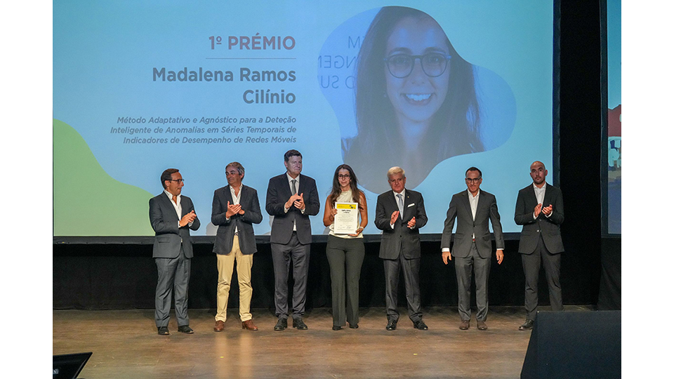 1� pr�mio entregue a Madalena Ramos Cil�nio...