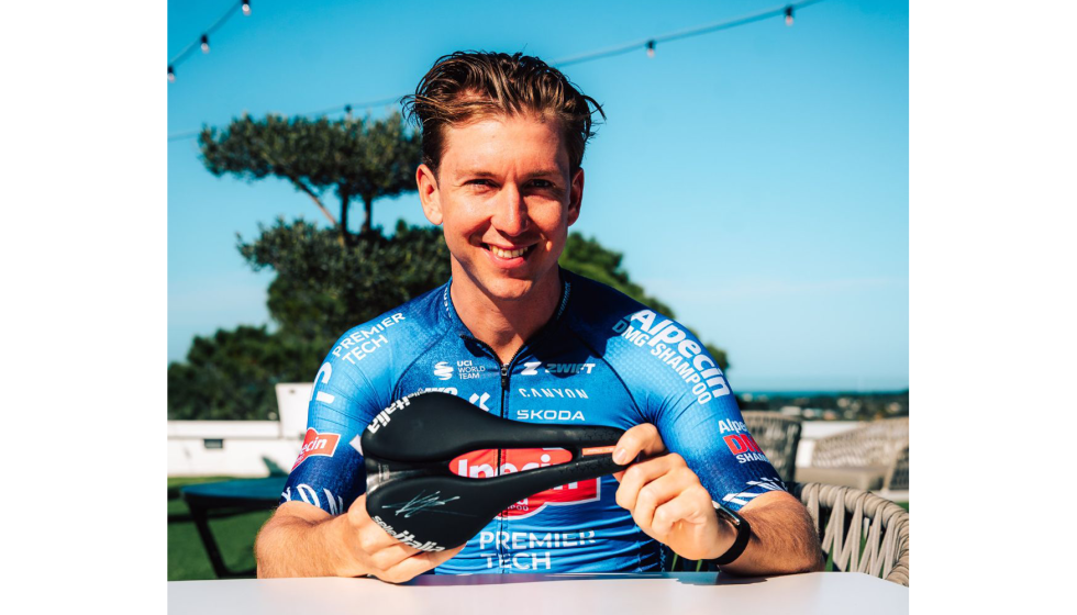 Kaden Groves con un Novus Boost