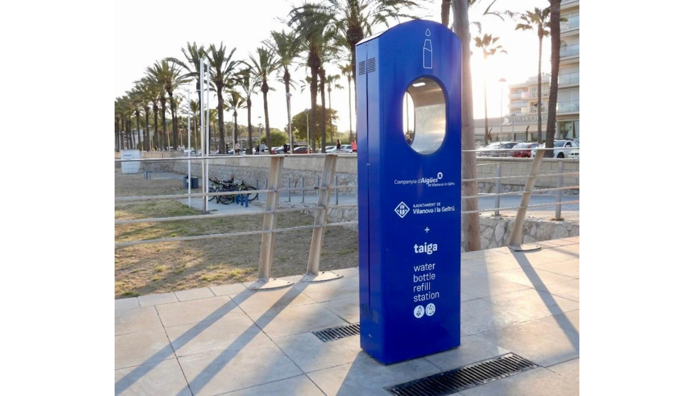 Instalaci�n en entornos mar�timos. Dispensador de agua en Vilanova i la Geltr� (Barcelona)