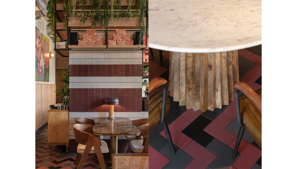 El restaurante cuenta con zonas de mesas, recorridos fluidos y grandes superficies acristaladas que abren el interior hacia la ciudad...