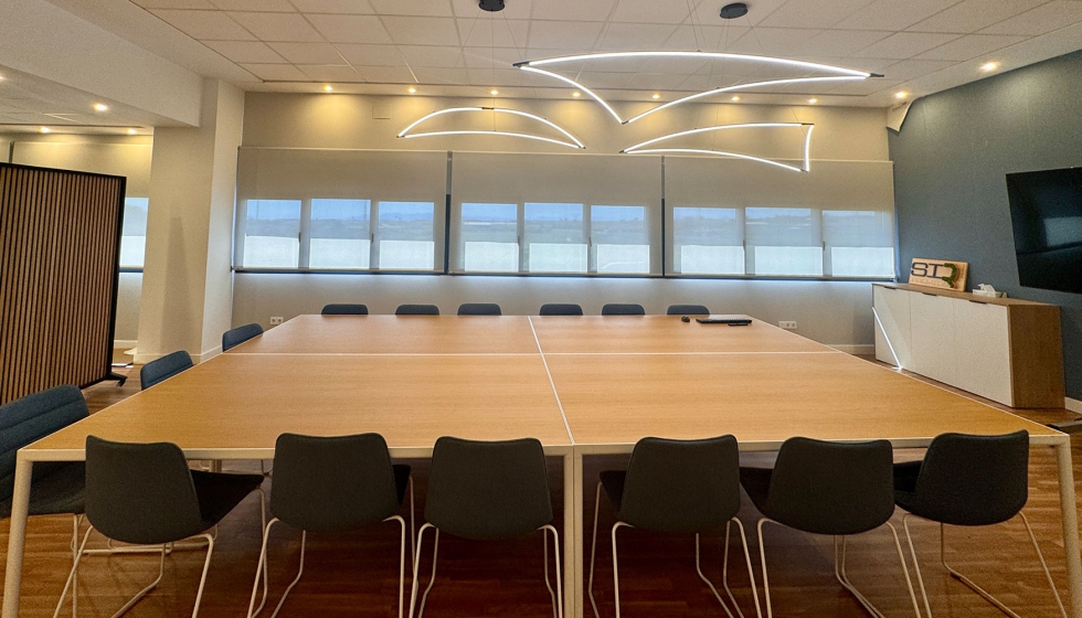 La moderna sala de reuniones y formaci�n refleja la apuesta de Raorsa por la modernizaci�n y el servicio al cliente...