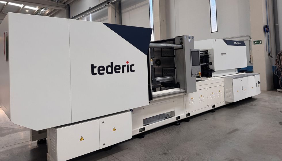 Detalle de una inyectora Tederic instalada en las instalaciones de Raorsa