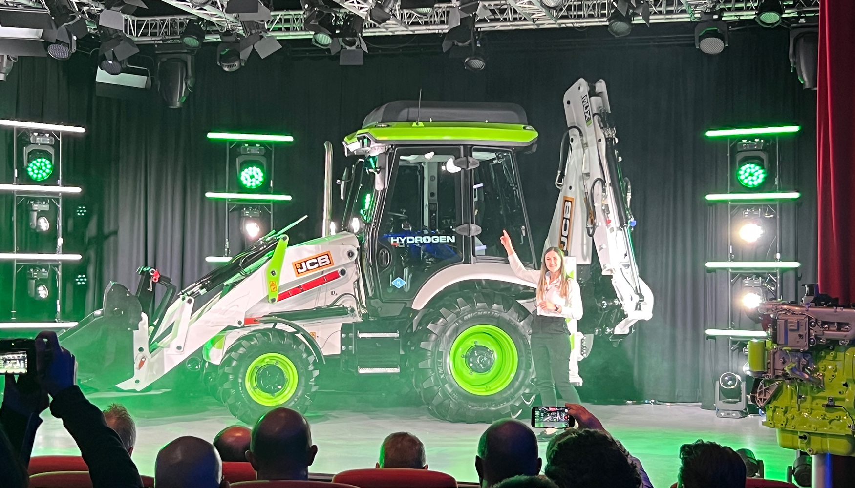 La nueva 3CX Hydrogen gener� una gran expectaci�n...